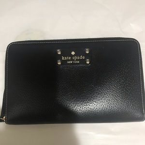 FIRM!! Kate Spade travel wallet mint condition!!